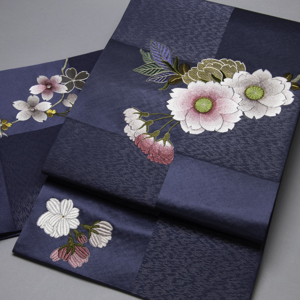 草乃しずかの日本刺繍 研究科メイン画像.jpg