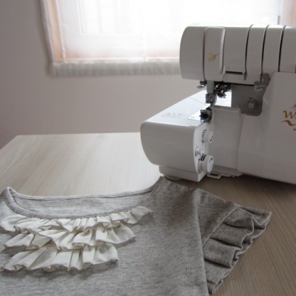 ロックミシンで作るシンプル&easyソーイングメイン.jpg