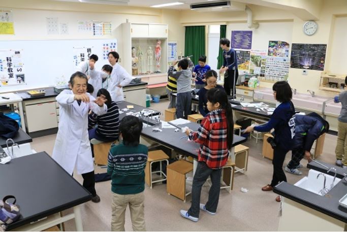 東京理科大学オープンカレッジ 受付終了 夏休み科学実験教室 いろいろな電池を作り 仕組みを知ろう